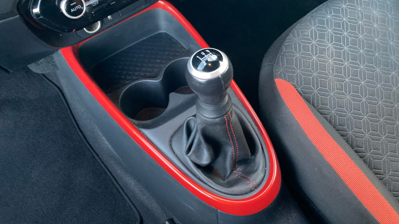 Toyota Aygo X 1.0 VVT-i Edge 5dr Petrol Hatchback